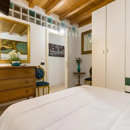 Fairy Studio In Apartment *